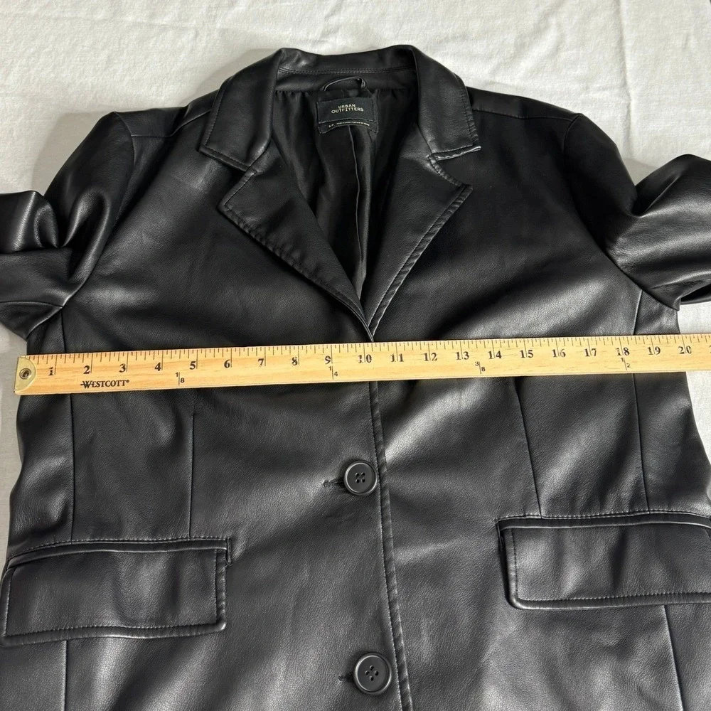 Urban Outfitters Lexi Oversized‎ Faux Leather Blazer Black Jacket Womens Small